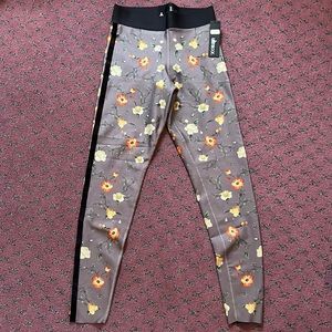 Brand new with tags Ultracor leggings size Medium